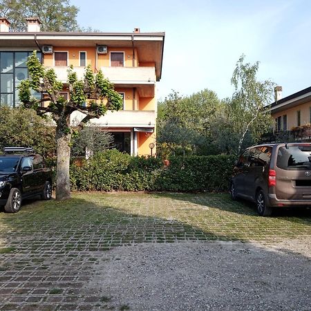 Casa Lugana 2 - monolocale con piscina fronte lago Sirmione Exterior foto